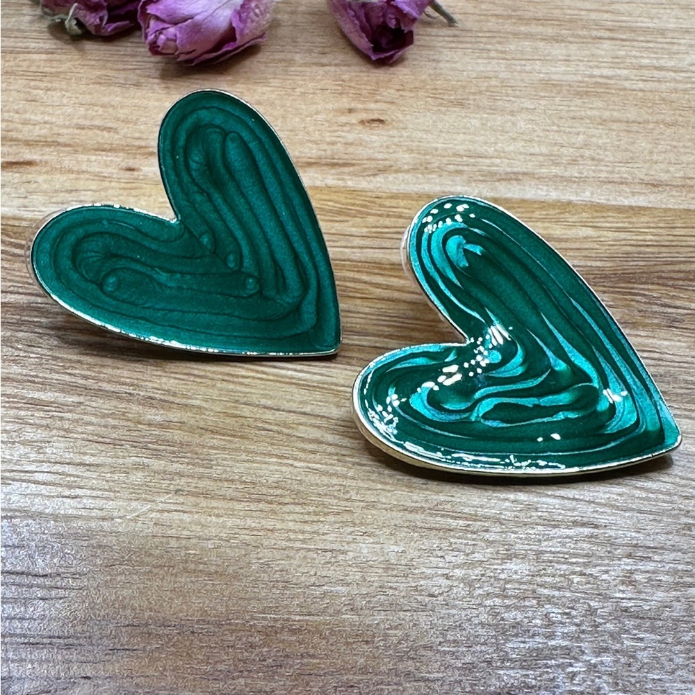 Heart enamel earrings (NEW)